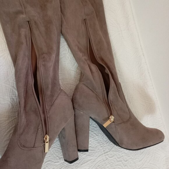 Bamboo Womens Taupe Over-The-Knee Suede Boots Size 9 - Picture 2 of 10
